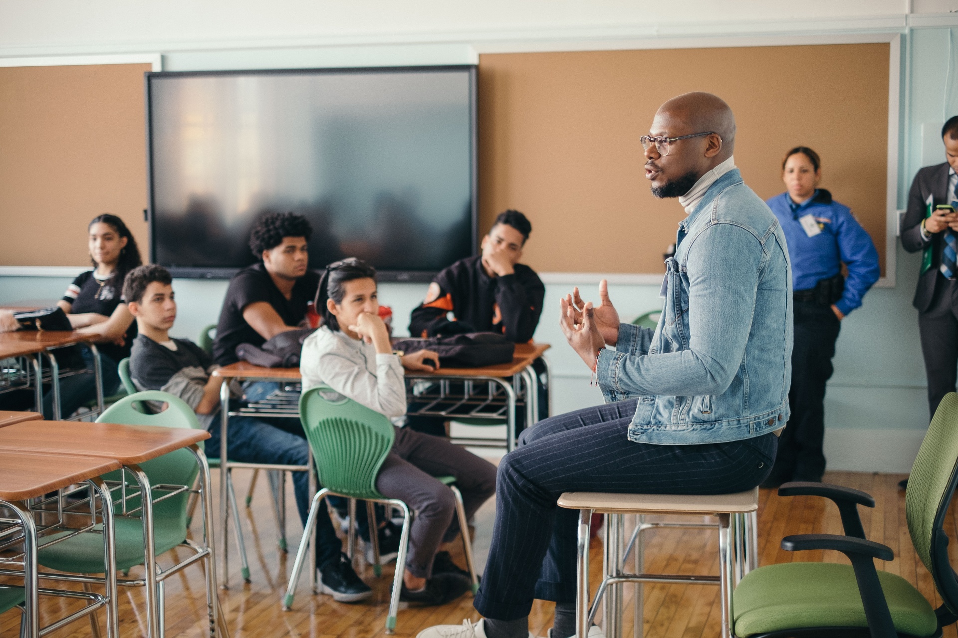 Facilitator leading a classroom conversation